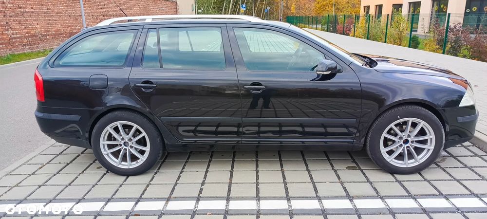 Skoda Octavia 1.6 FSI Ambiente - 7