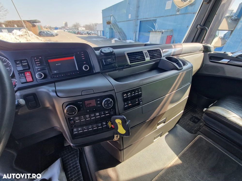 MAN TGX 33.560 AUTOMAT 560 CP BASCULANTA  6x4 - 29