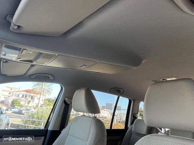 VW Touran 1.6 TDI Blue.Highline 7L - 20