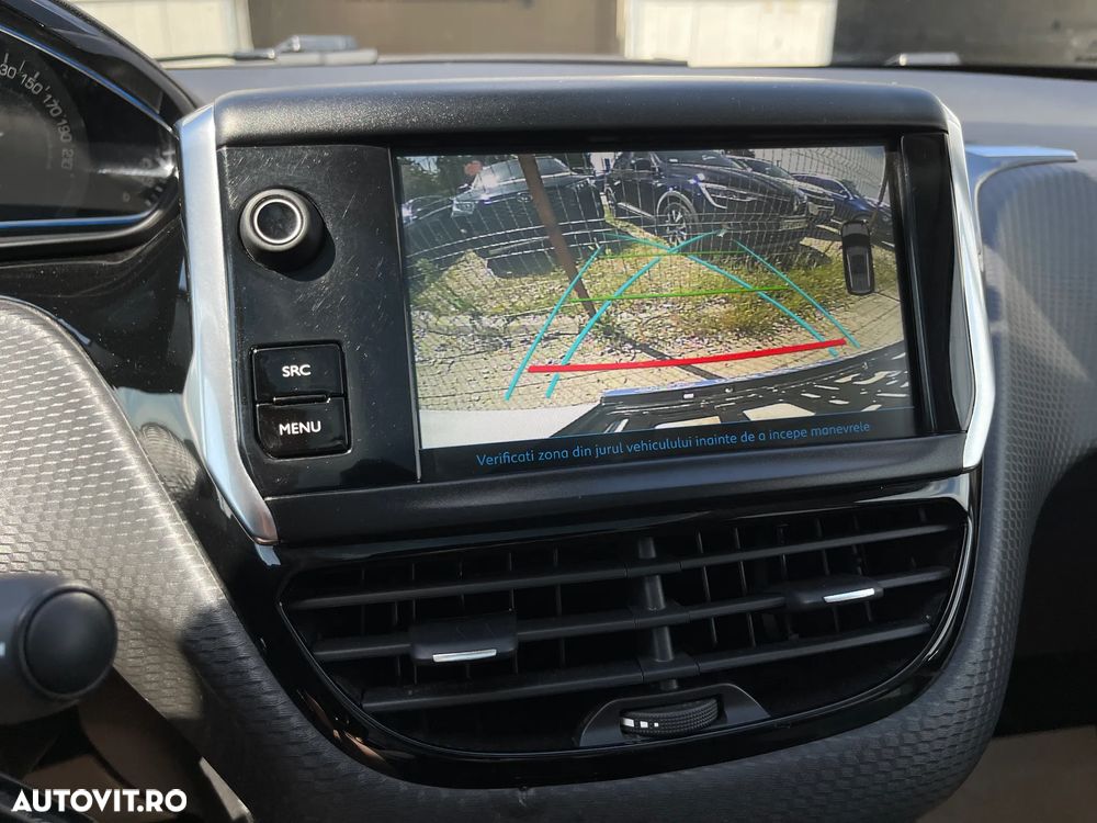 Peugeot 2008 BlueHDi FAP 120 STOP & START EAT6 Allure - 14