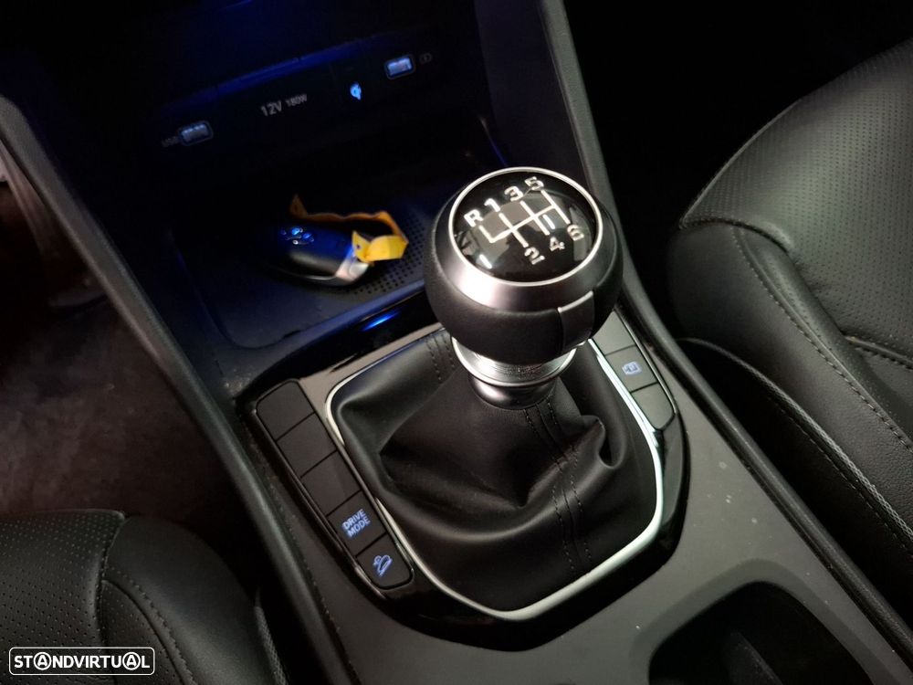 Hyundai Tucson 1.6 CRDi Vanguard - 14