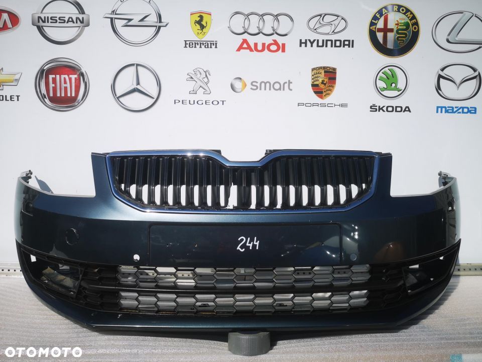 SKODA OCTAVIA III 12- ZDERZAK PRZEDNI PRZÓD NA SPRYSKI + 4 X PDC 4XPDC , nr aukcji NZ244 - 1