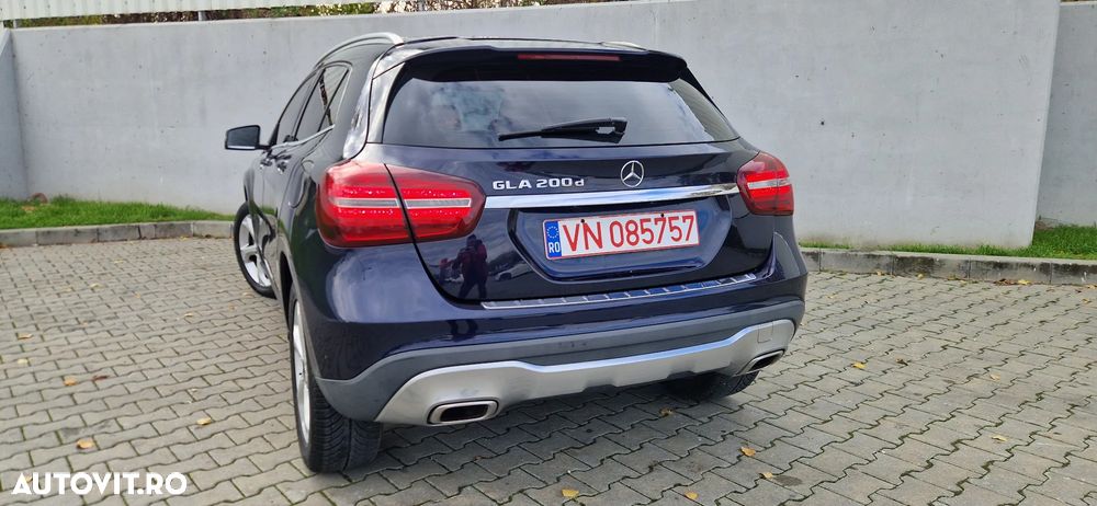 Mercedes-Benz GLA 200 (CDI) d 4Matic 7G-DCT - 12