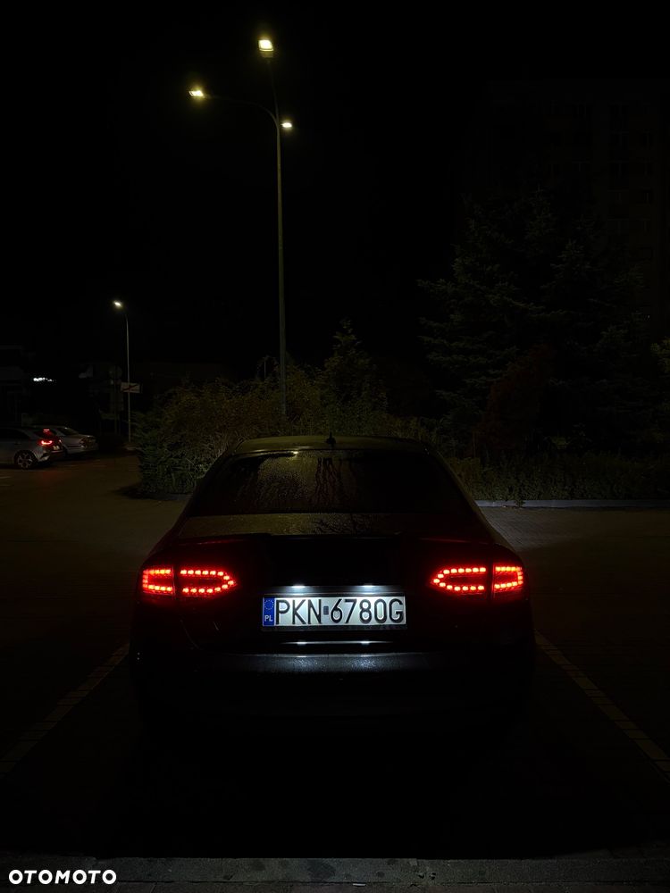 Audi A4 Limousine - 23
