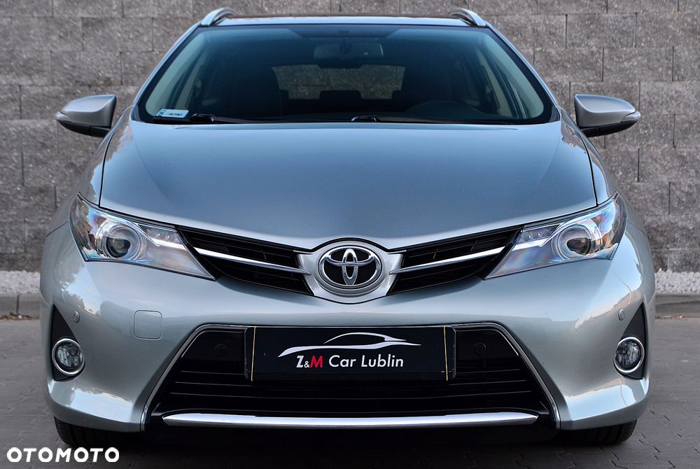 Toyota Auris 1.4 D-4D Premium - 3