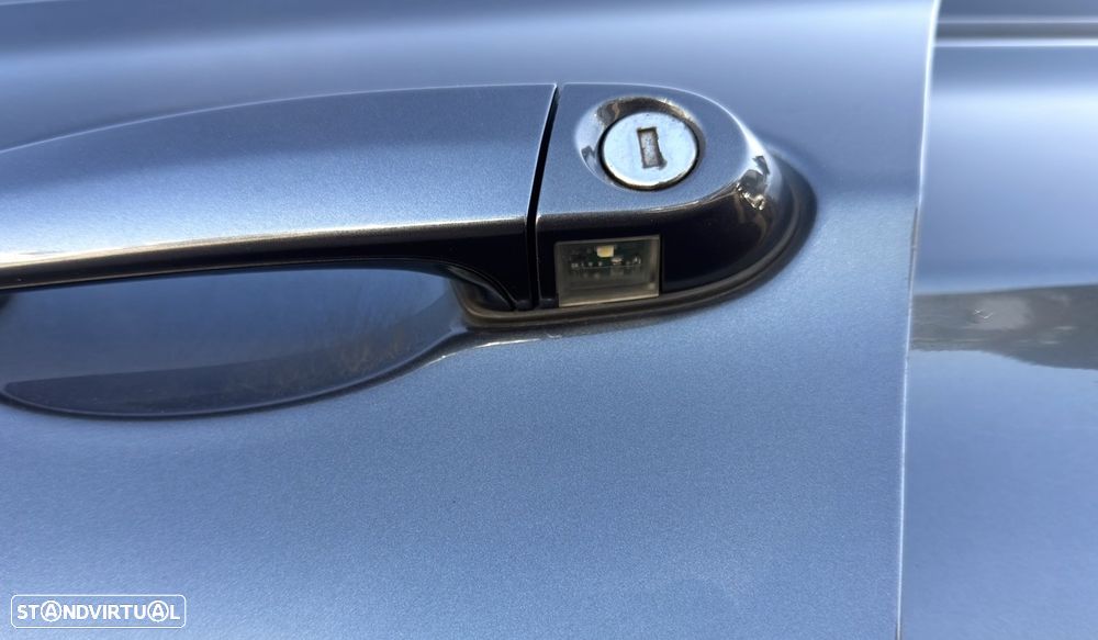 BMW 318 d Aut. Sport Line - 11