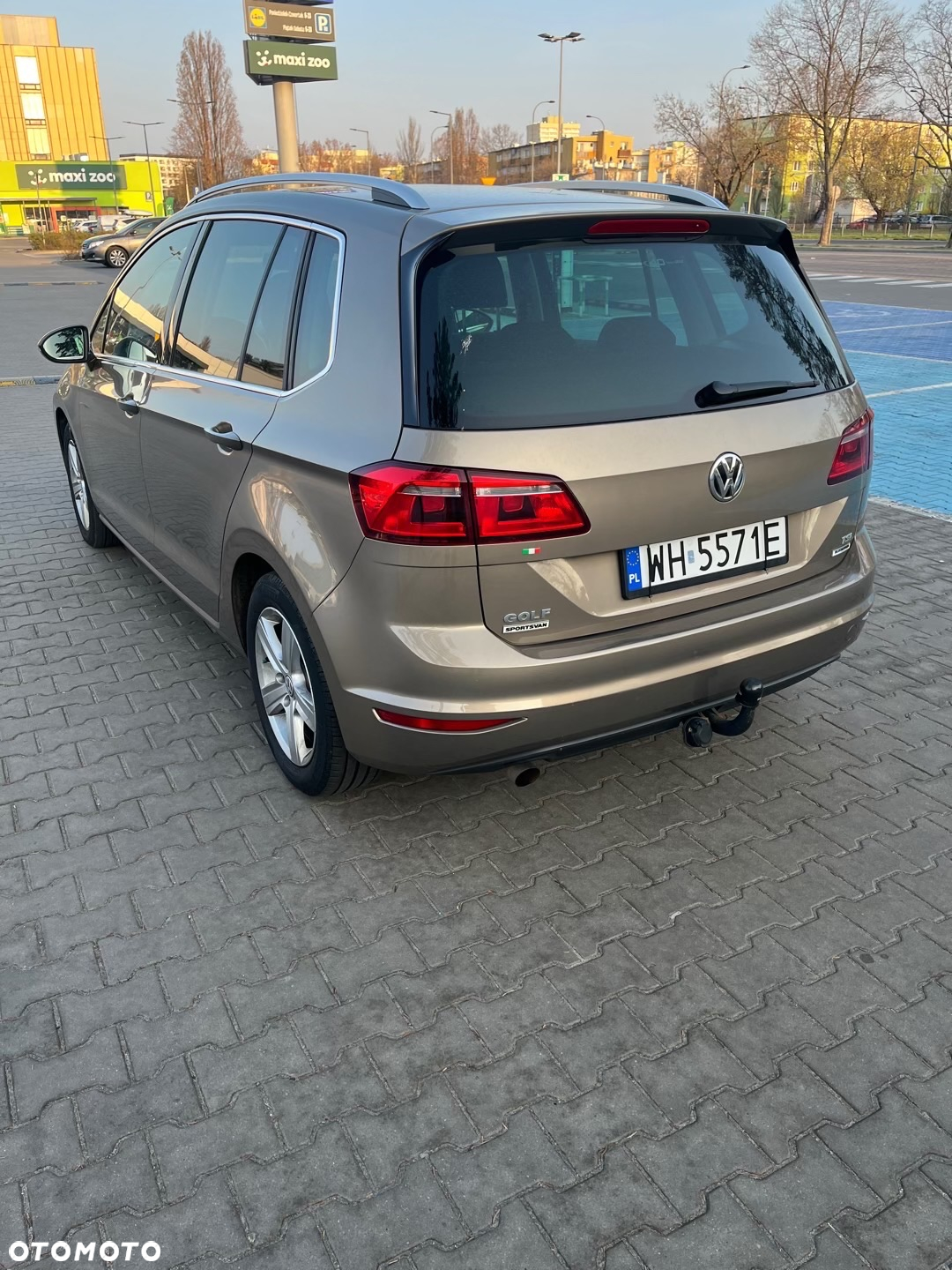Volkswagen Golf Sportsvan 1.2 TSI (BlueMotion Technology) DSG Comfortline - 2