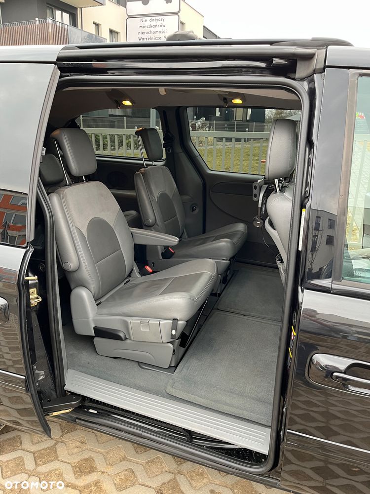 Chrysler Grand Voyager 2.8 CRD LX - 16