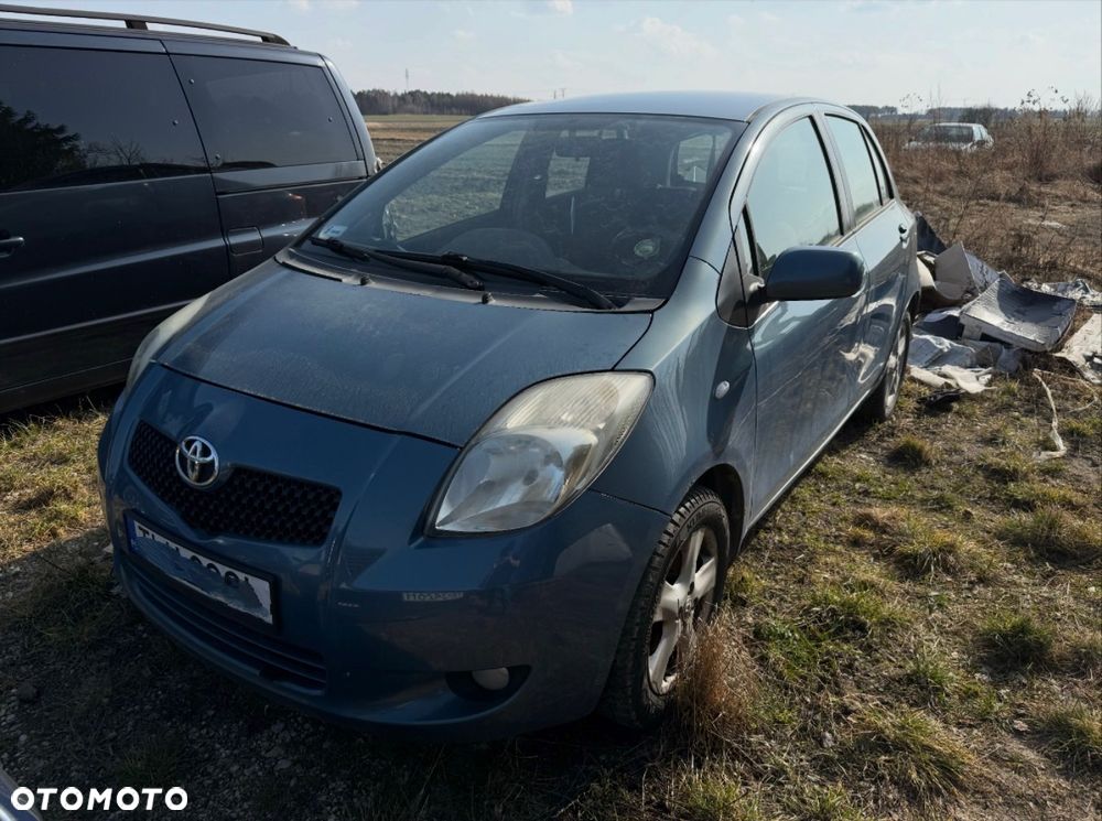 Toyota Yaris 1.3 Sol MM - 2