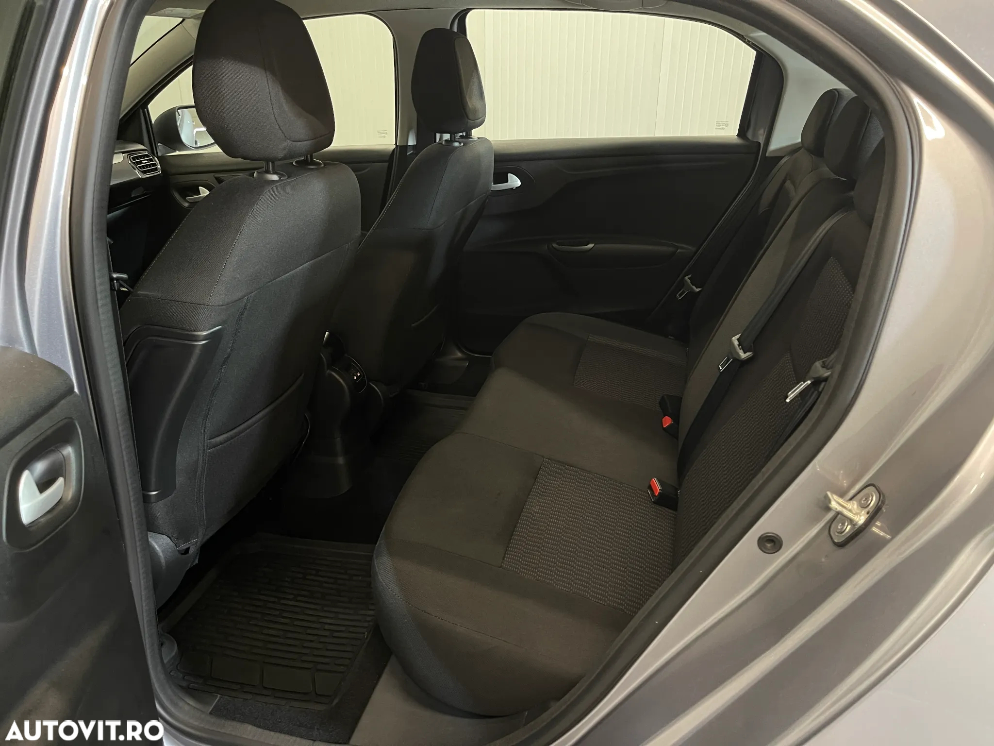 Peugeot 301 1.5 BlueHDI FAP Allure - 10
