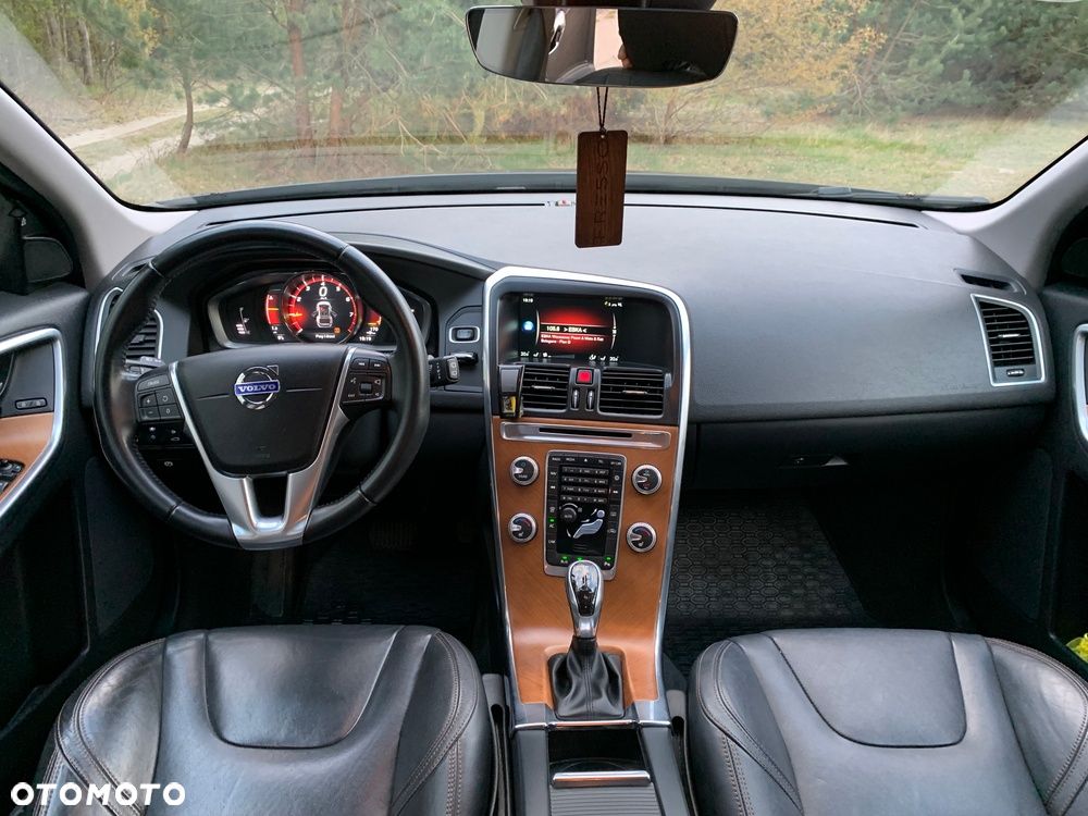 Volvo XC 60 T5 Geartronic Momentum - 8