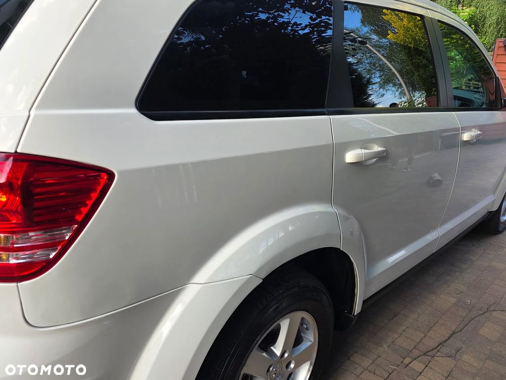 Dodge Journey 2.4 SXT - 11
