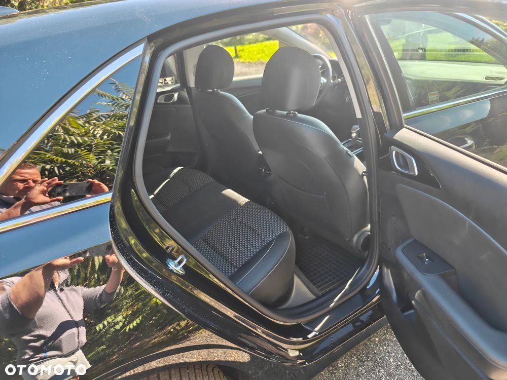 Kia Ceed 1.5 T-GDI Tribute DCT - 11