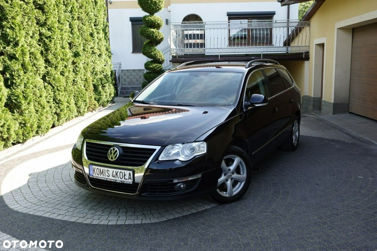 Volkswagen Passat - 1
