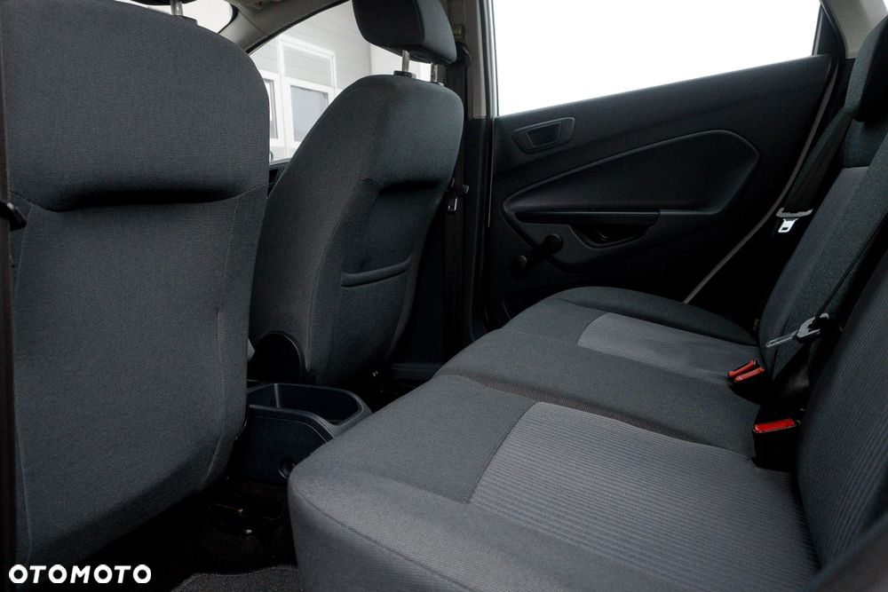 Ford Fiesta 1.4 Trend - 38