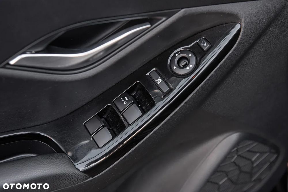 Hyundai ix20 1.6 CRDi blue YES Gold - 15