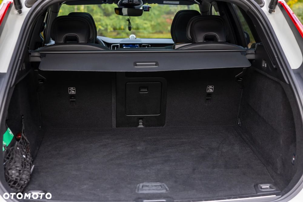 Volvo XC 60 T8 Plug-In Hybrid AWD Polestar Engineered - 22