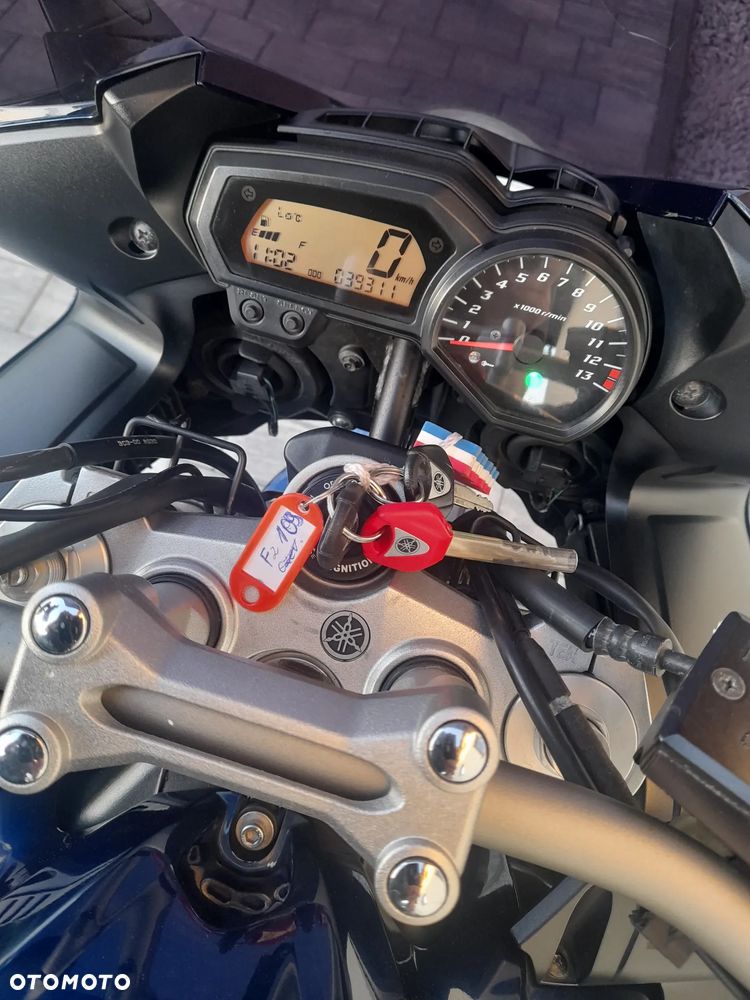 Yamaha FZ - 29