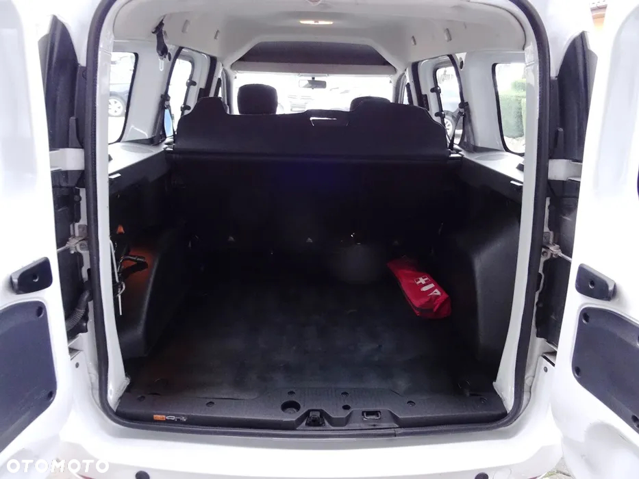 Dacia Dokker 1.5 Blue dCi Laureate - 9