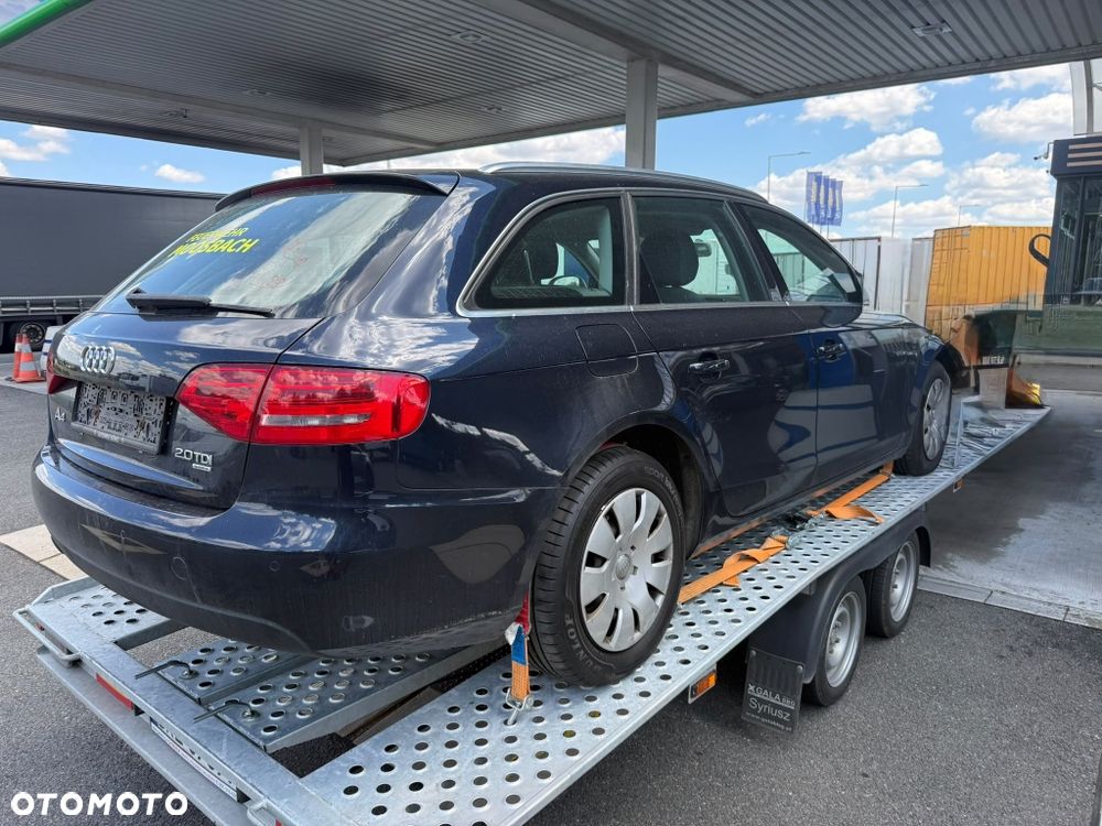 Audi A4 Avant - 4