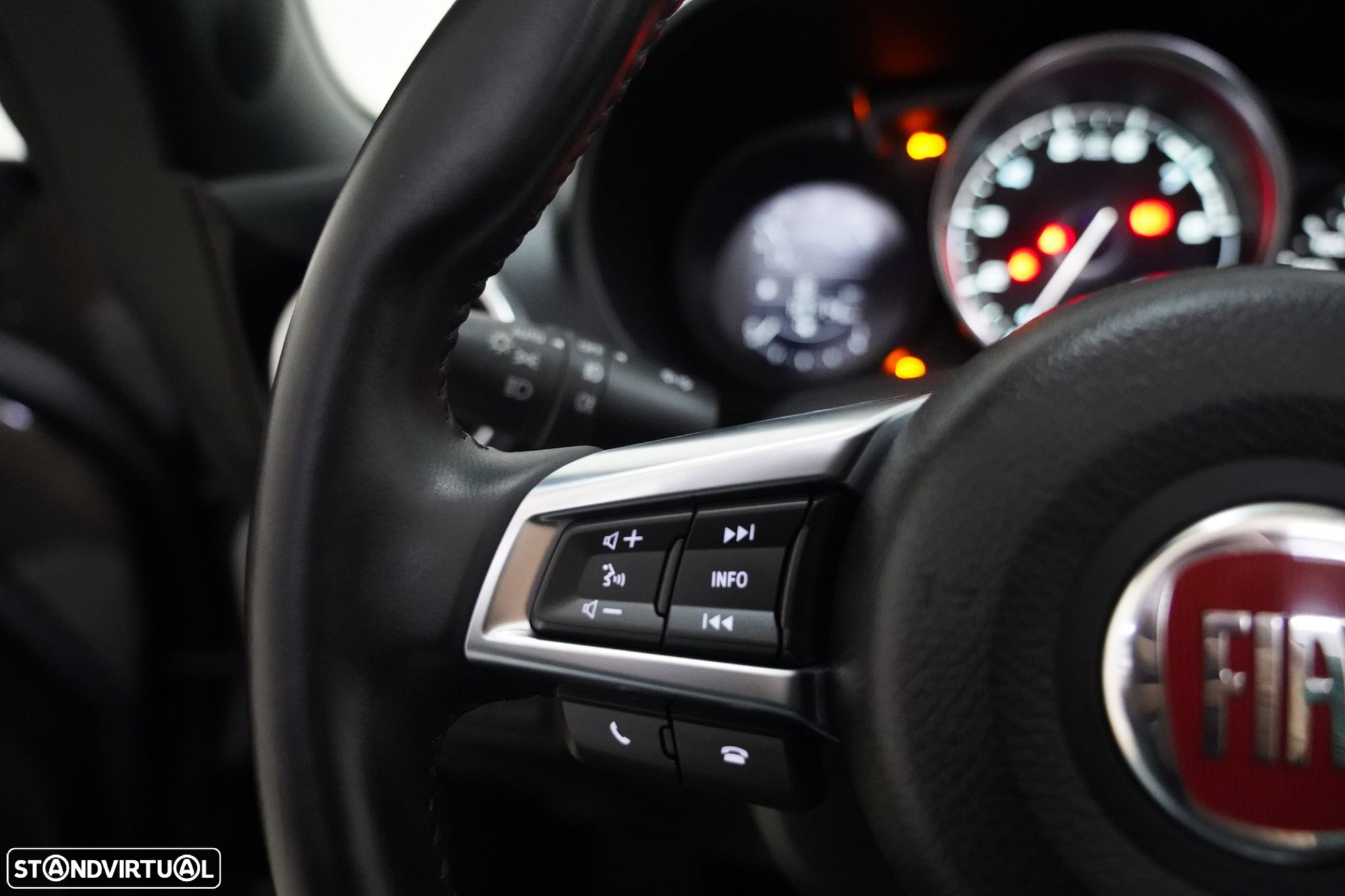 Fiat 124 Spider 1.4 T Multiair Lusso AT - 21