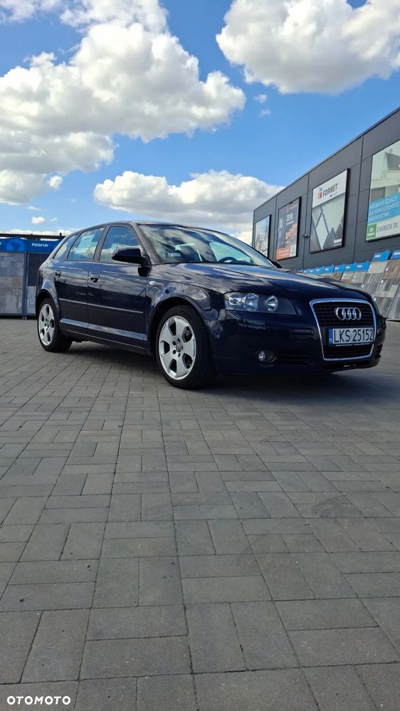 Audi A3 Sportback 1.6 FSI Ambiente - 5