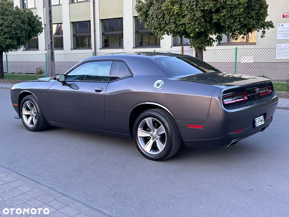 Dodge Challenger Automatik SXT Plus - 24
