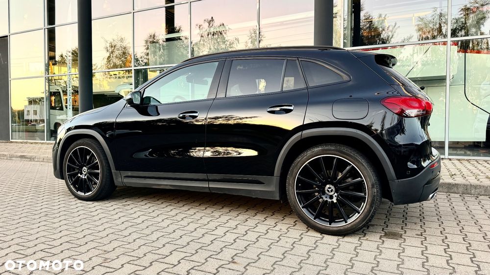 Mercedes-Benz GLA 200 d AMG Line - 10