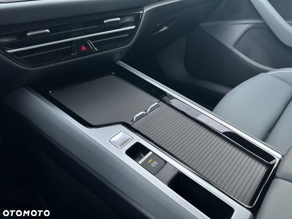 Volkswagen Passat - 23