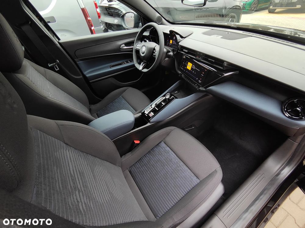 Alfa Romeo Junior 1.2 mHEV Ibrida eDCT - 20