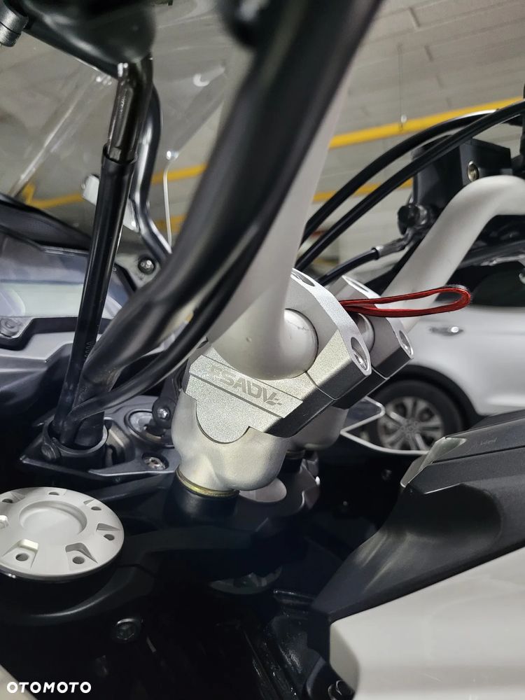 Benelli TRK 502X - 28