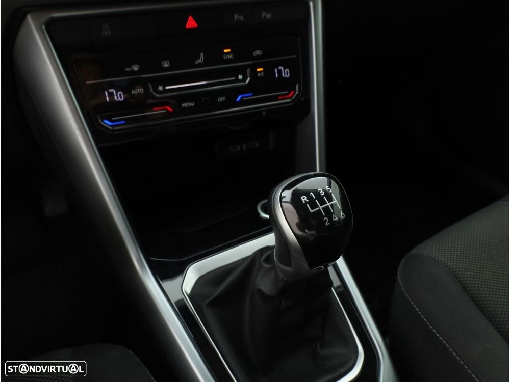 VW T-Roc 1.0 TSI Urban - 21