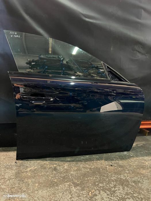 Porta frente direita Peugeot 508 ano 2020 - 1