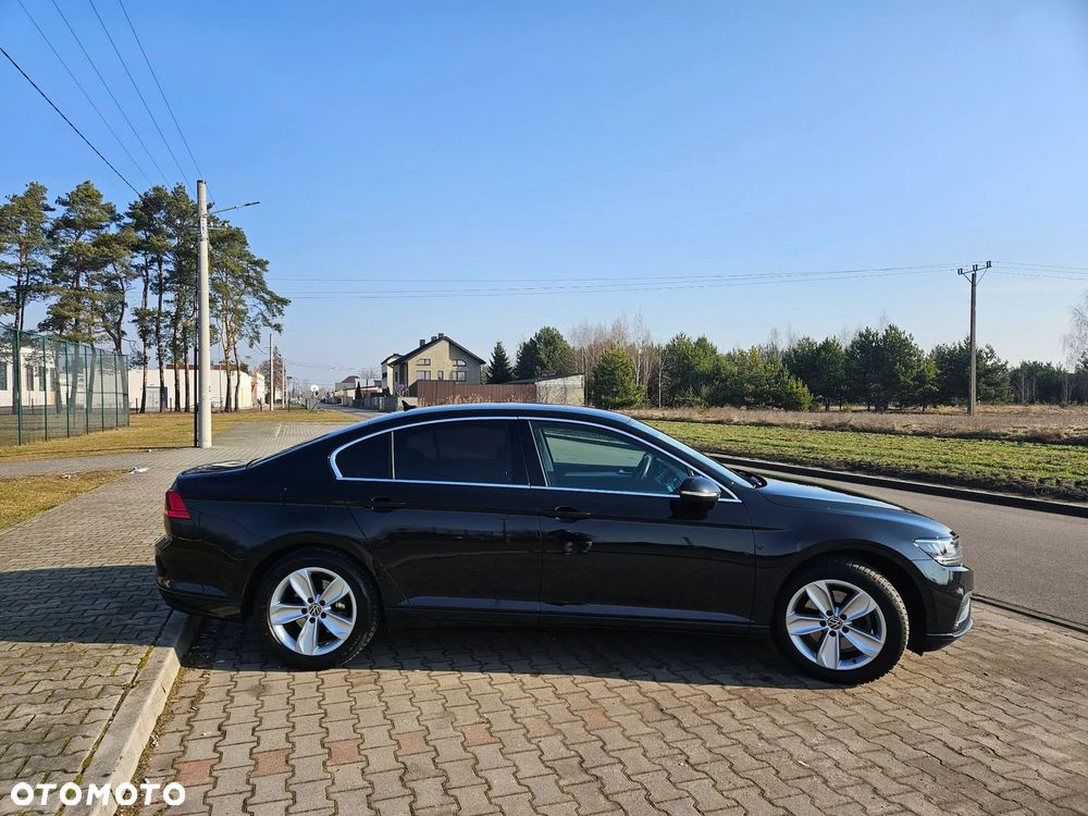 Volkswagen Passat - 14