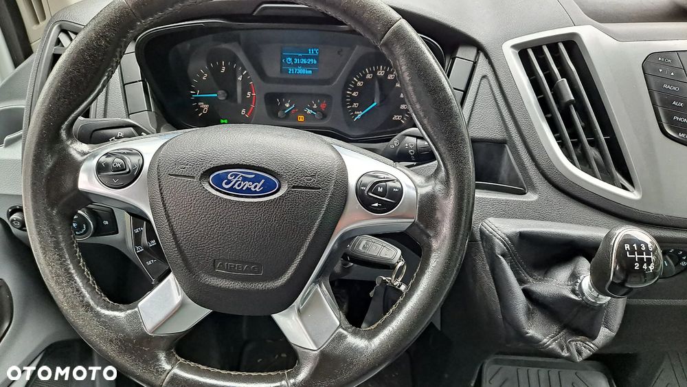 Ford Transit - 17