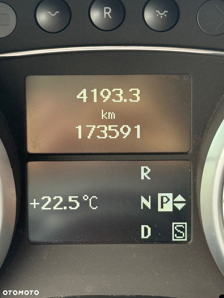 Mercedes-Benz GL 350 CDI - 28