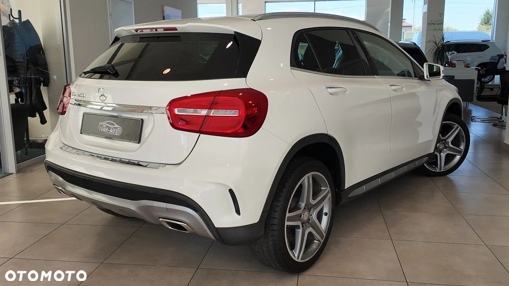Mercedes-Benz GLA 250 4-Matic - 7