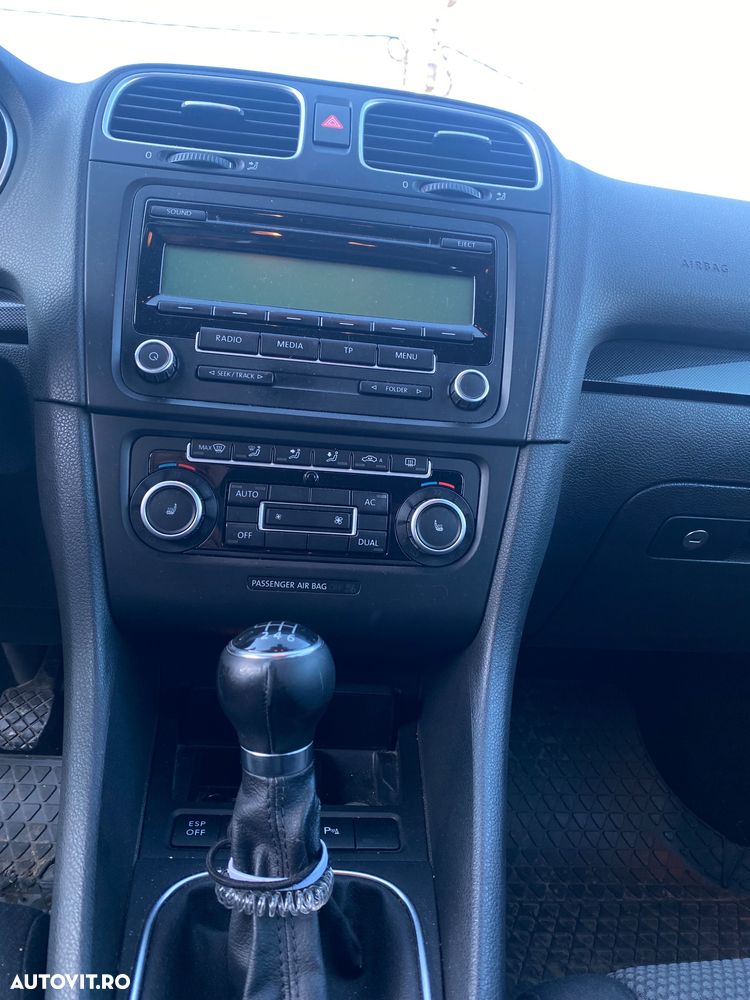 Volkswagen Golf 1.4 TSI Individual - 9