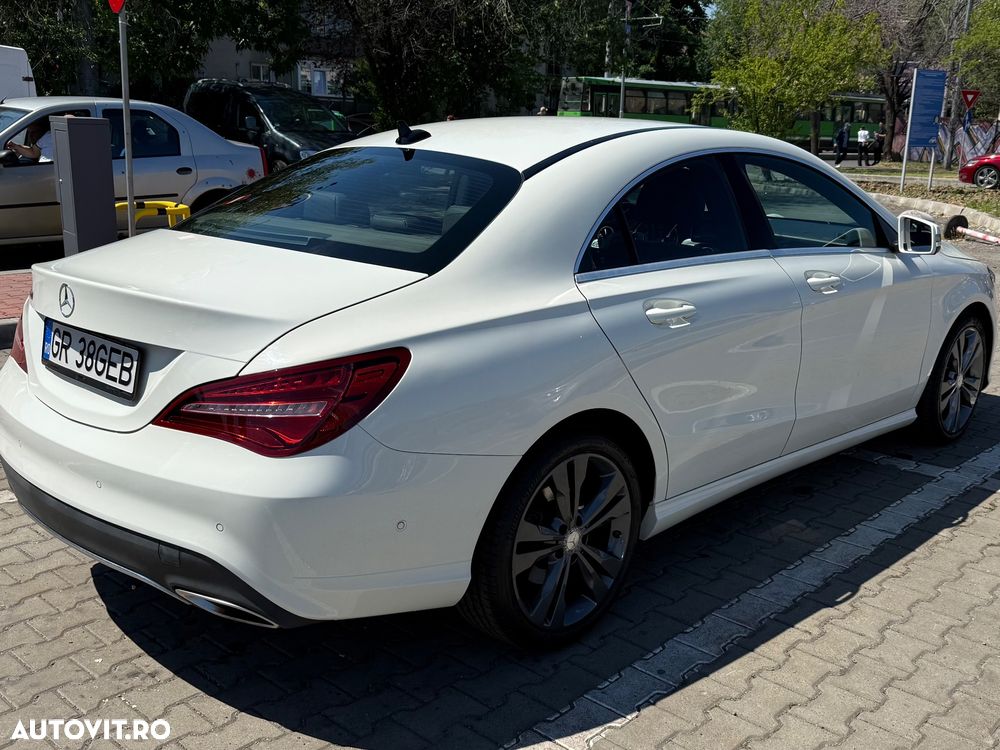 Mercedes-Benz CLA 180 7G-DCT - 8