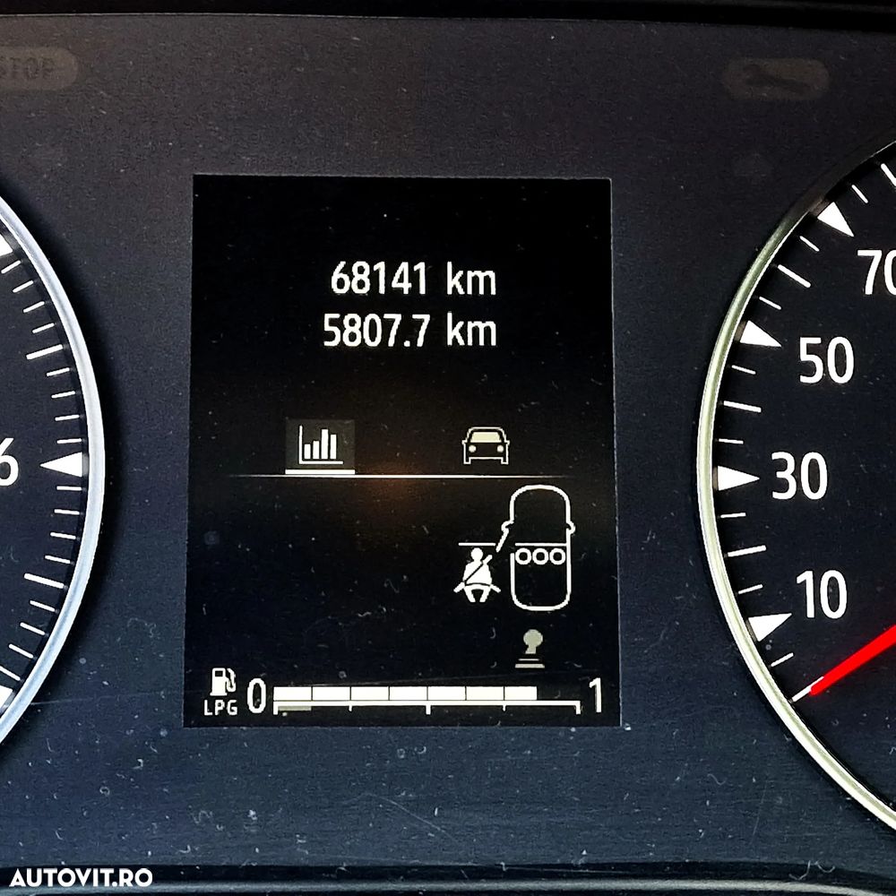 Dacia Logan TCe 90 MT6 Journey+ - 15