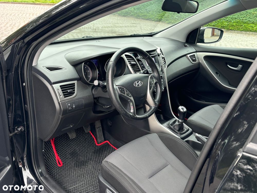 Hyundai i30 1.6 CRDi BlueDrive Classic + - 7