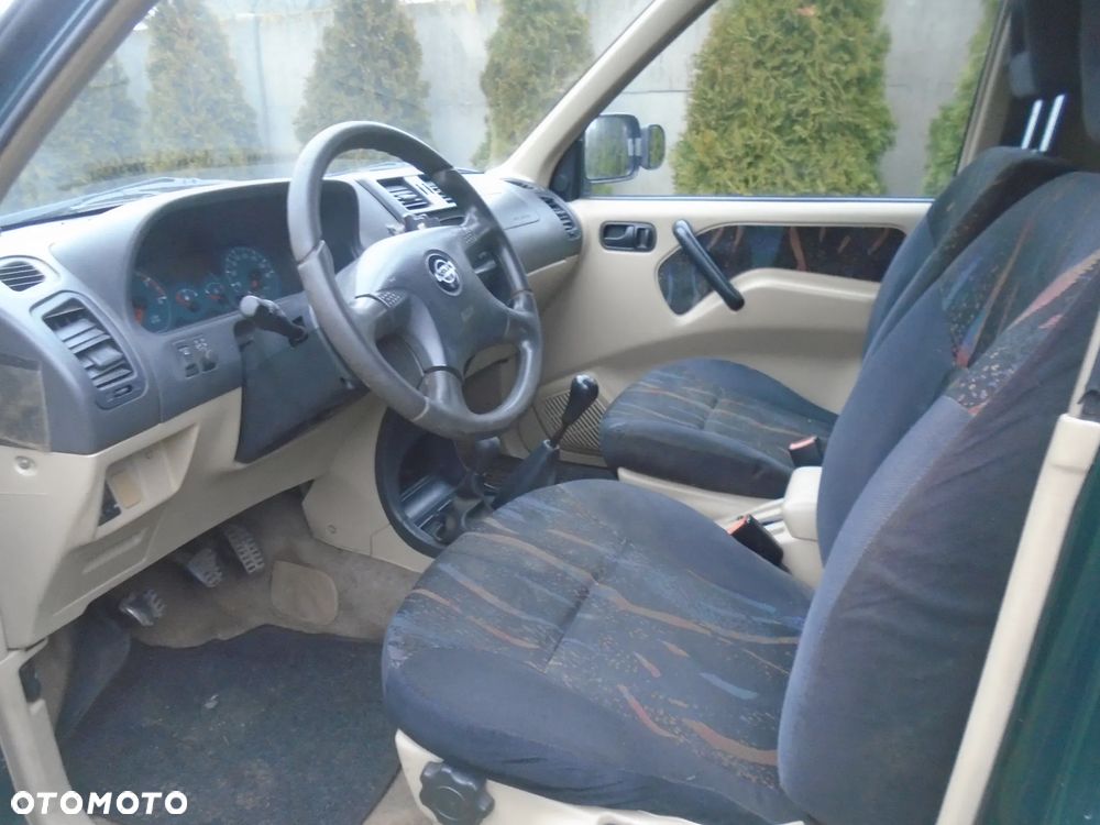 Nissan Terrano 2.7 TD S - 11