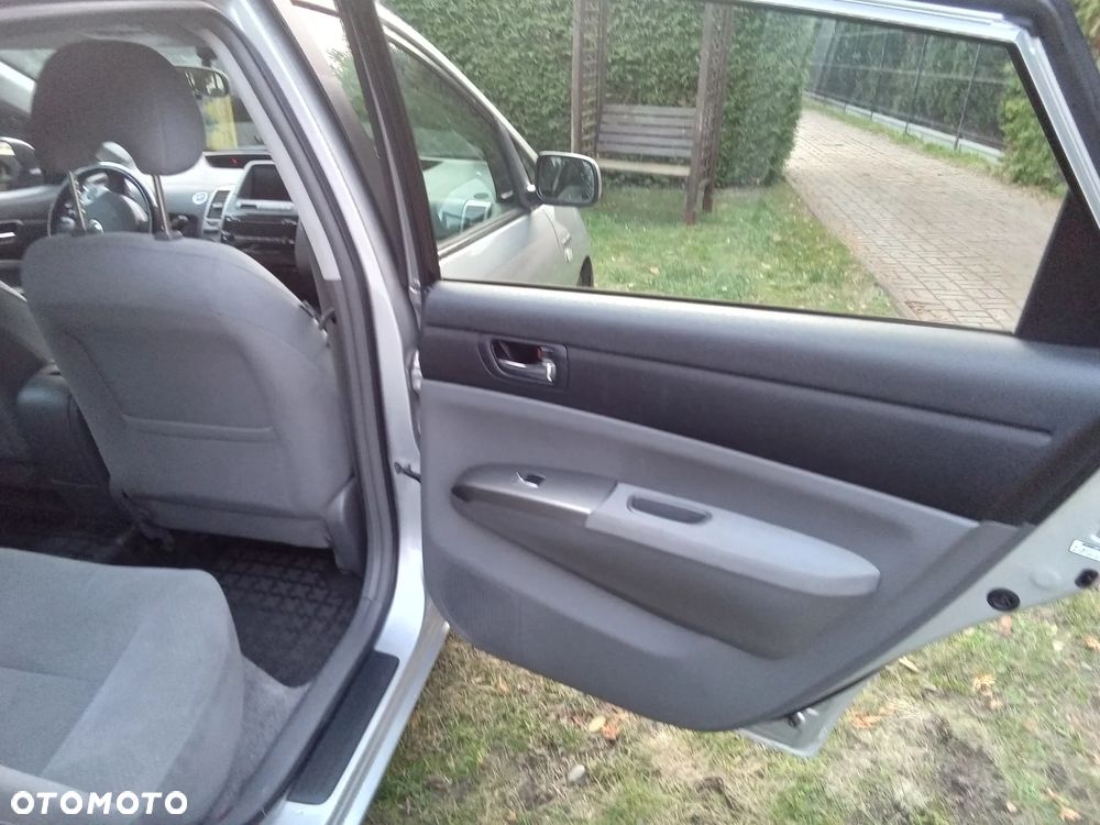 Toyota Prius 1.5 VVT-i Sol - 13