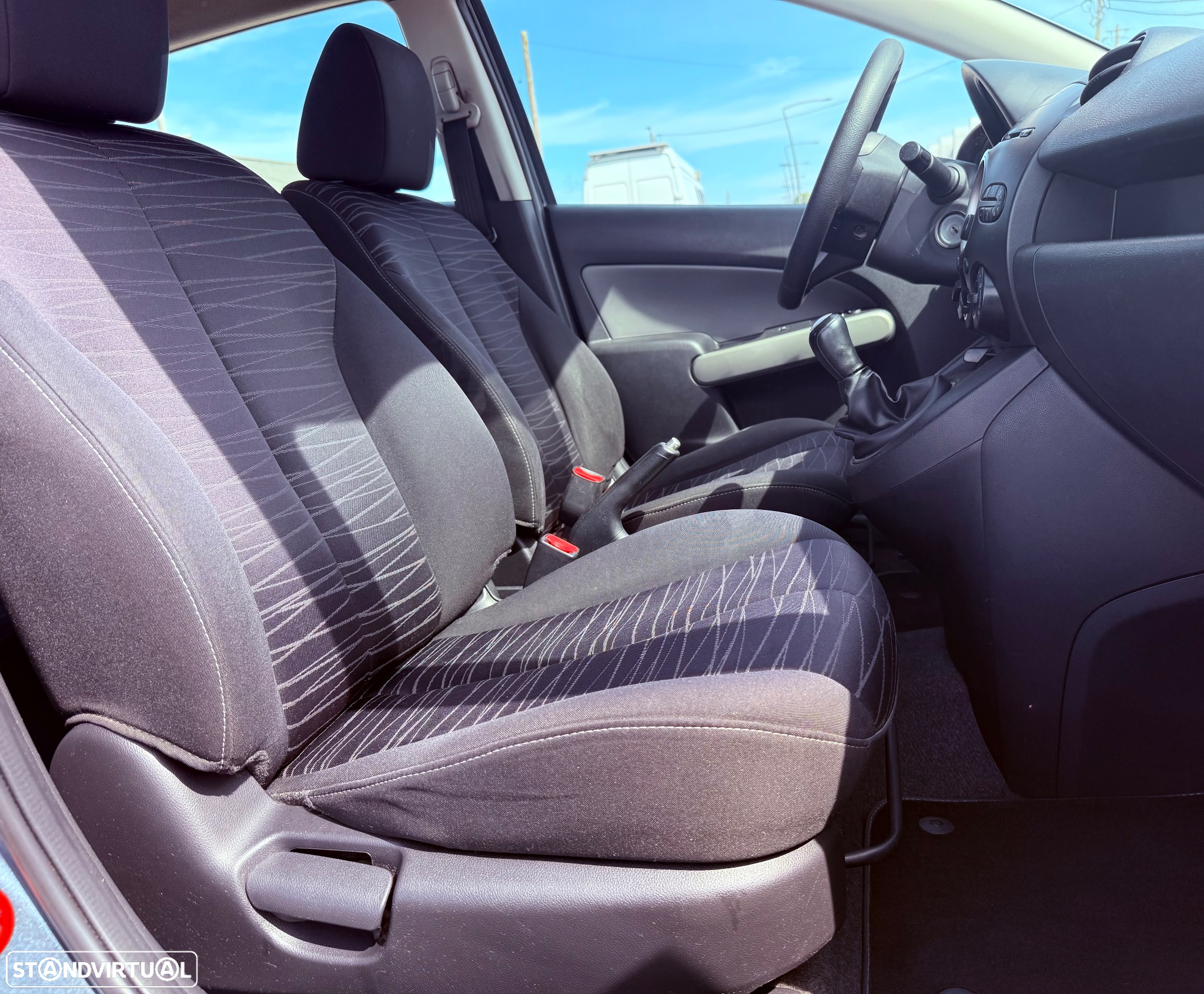 Mazda 2 1.3 MZR Comfort - 12