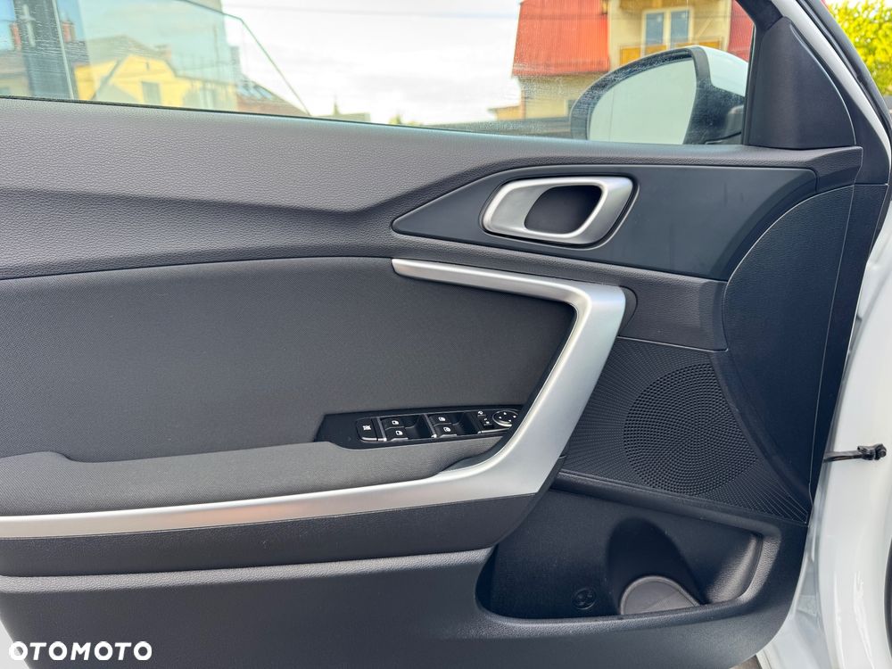 Kia Ceed 1.4 T-GDI L DCT - 15