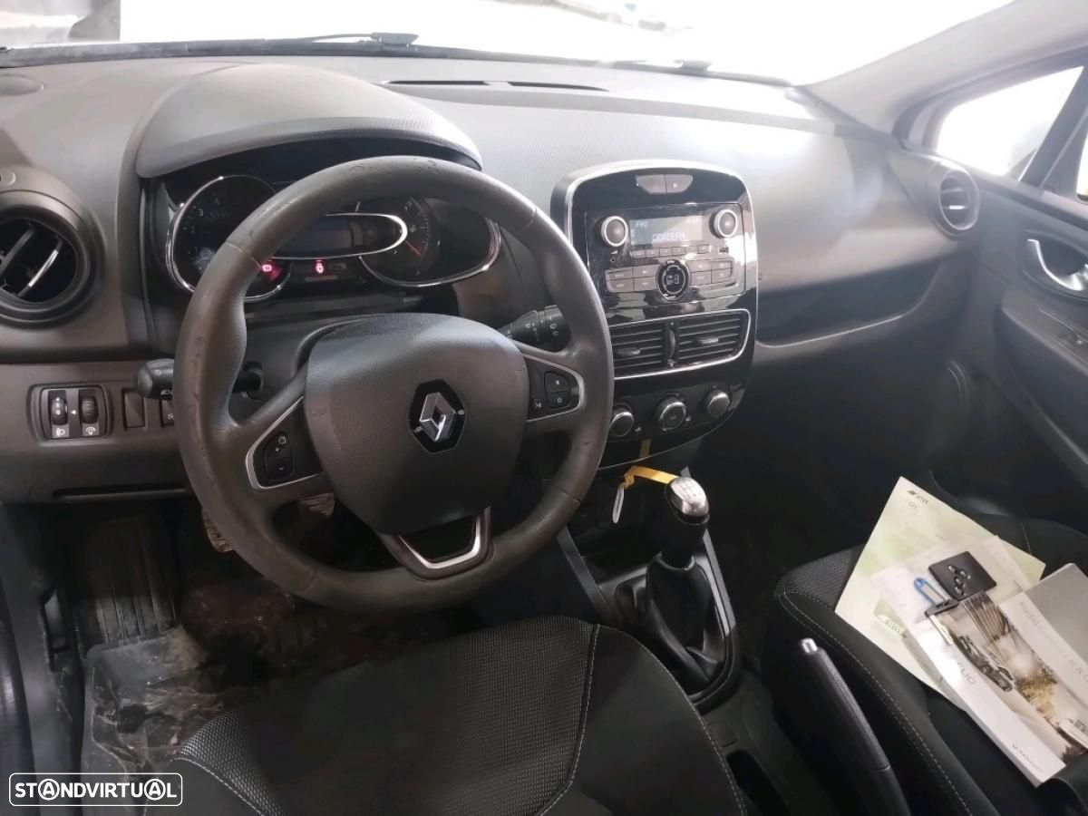Renault Clio 1.5 dCi Zen - 4