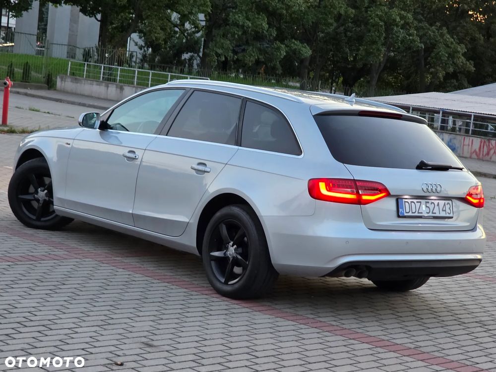 Audi A4 Avant - 4