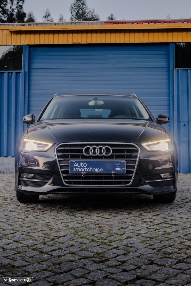 Audi A3 Sportback 1.6 TDI DPF Attraction - 4