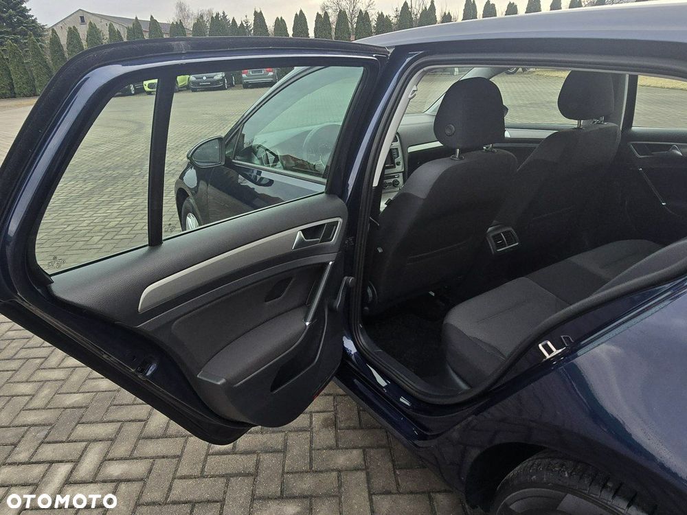 Volkswagen Golf - 19