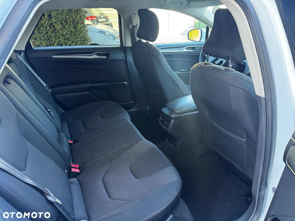 Ford Mondeo 2.0 EcoBlue Titanium - 22